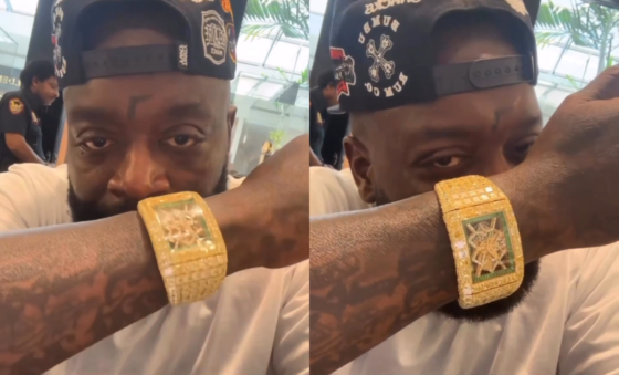 Rick Ross nargue ses fans avec sa montre à 20 millions de dollars